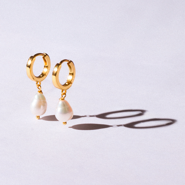 'Camilla' Pearl Hoops Gold