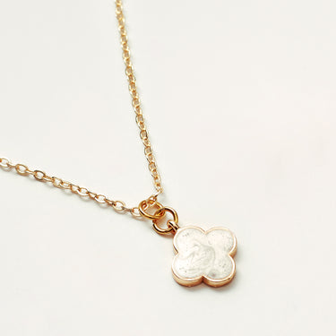 'Clover' Mother of Pearl Necklace